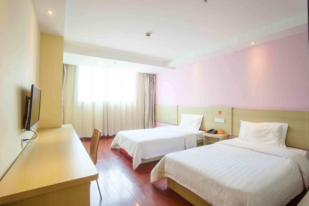 7Days Inn Yunfu Luoding Central Quarto foto