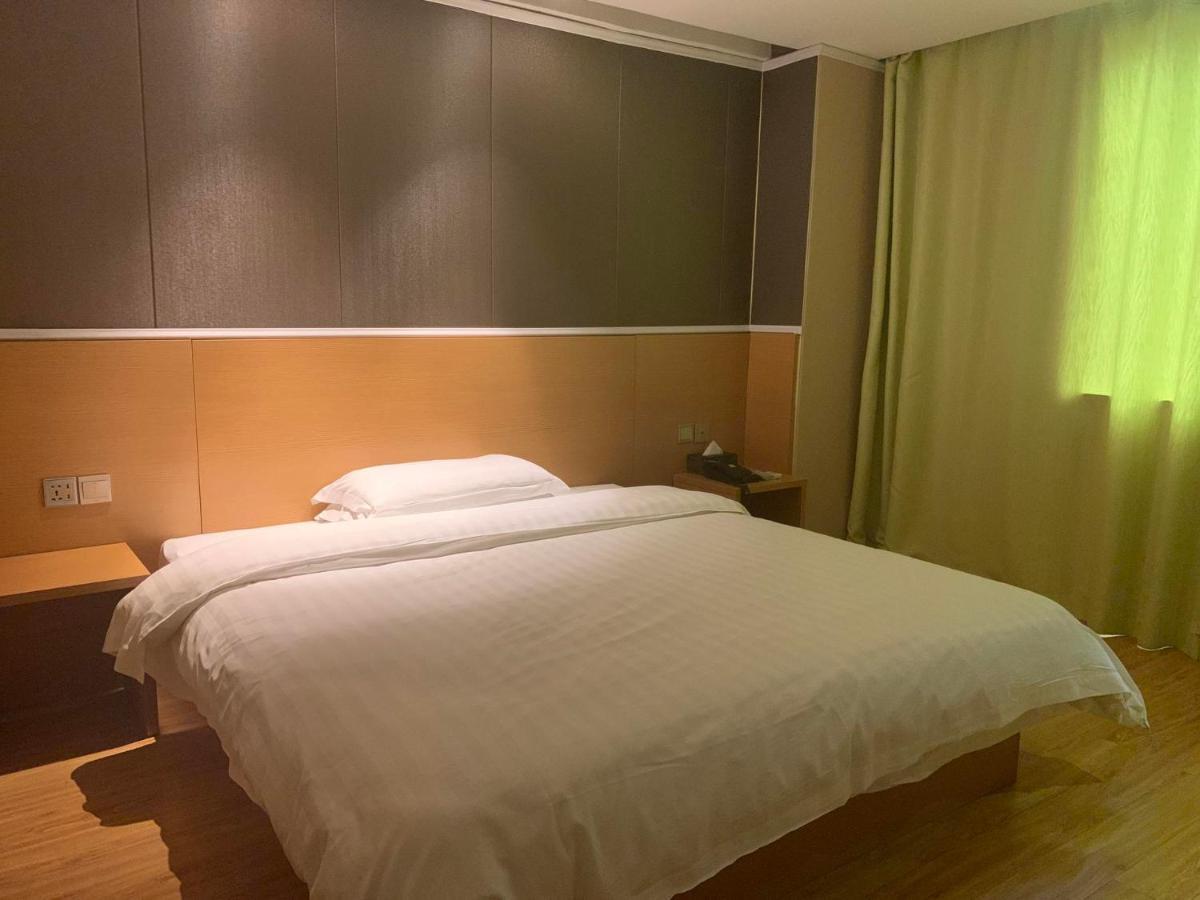 7Days Inn Yunfu Luoding Central Exterior foto